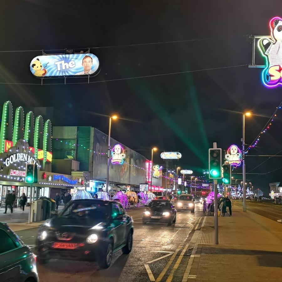 Bradburys Of Blackpool Bagian luar foto